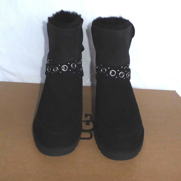 🎈SOLD🎈 NIB UGG Alisia Grommet Wedge Sheepskin Boots - Picture 5 of 8